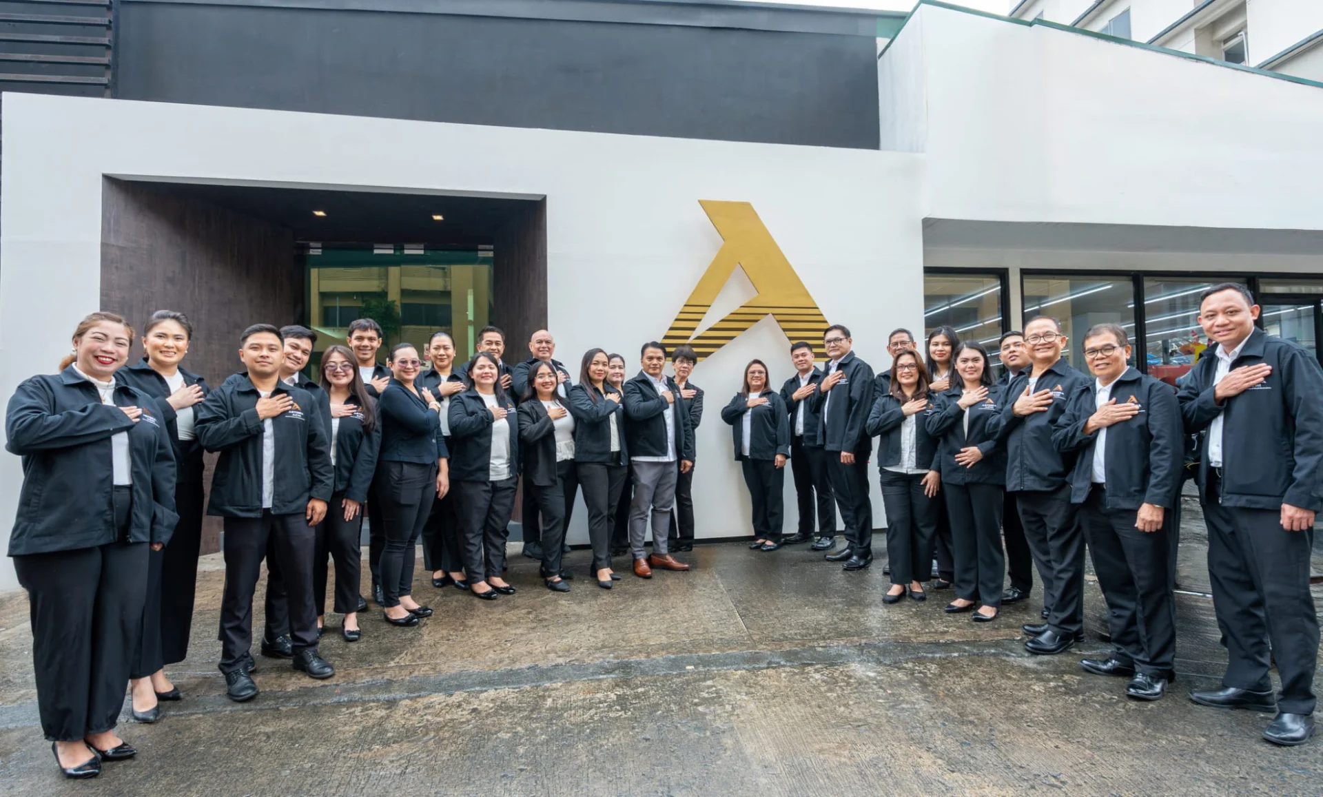 Learn Directly from Experience: Immerse in the Day-to-Day Operations of Hospitality