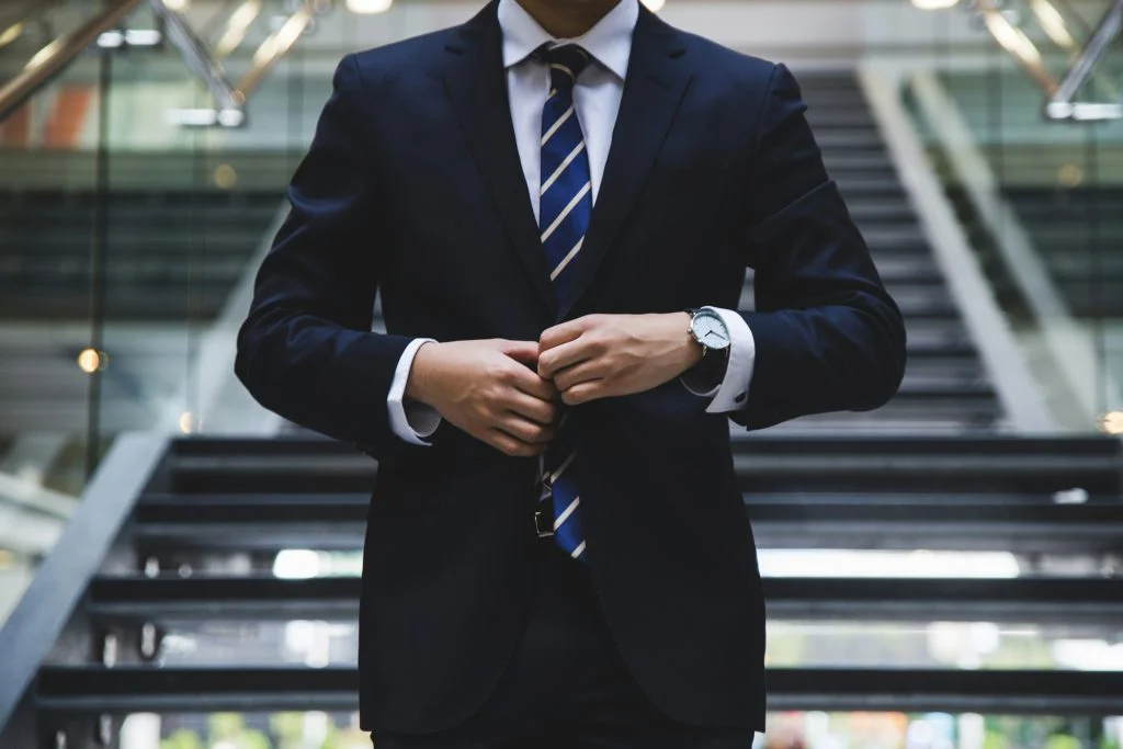hunters-race-MYbhN8KaaEc-unsplash-1024x683